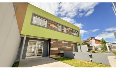 Dúplex tres ambientes. A estrenar. López de Gomara  Venta.