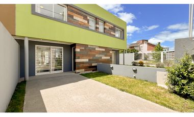 Dúplex tres ambientes. A estrenar. López de Gomara  Venta.