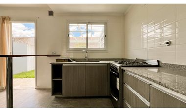 Dúplex tres ambientes. A estrenar. López de Gomara  Venta.