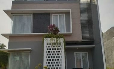 Luxury Cluster at Pondok Labu Jaksel 2.8 M an Swimming Pool Concept (darus)