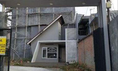 Luxury Cluster at Pondok Labu Jaksel 2.8 M an Swimming Pool Concept (darus)