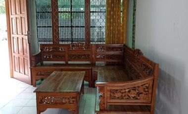 DIKONTRAKKAN Margahayu Raya Barat Estate  60 Jt / tahun LT 144 m2 LB125 m2 LM12 meter 4KT 2Km