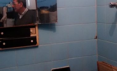 Departamento dos ambientes al frente