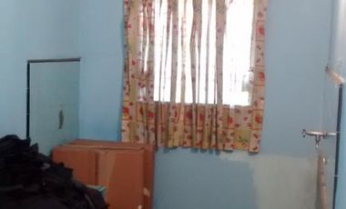 Departamento dos ambientes al frente