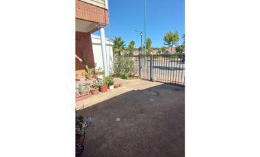 SE VENDE LINDA Y AMPLIA CASA UBICADA EN HERMOSO SECTOR DE CURAUMA