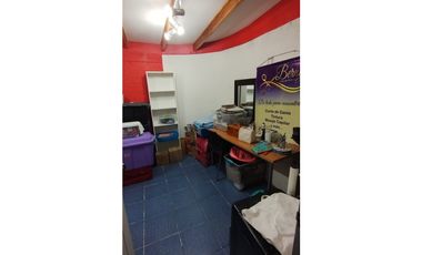 SE VENDE LINDA Y AMPLIA CASA UBICADA EN HERMOSO SECTOR DE CURAUMA