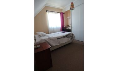 SE VENDE LINDA Y AMPLIA CASA UBICADA EN HERMOSO SECTOR DE CURAUMA