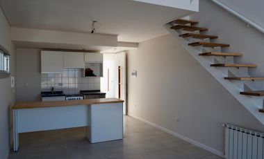 Departamento duplex en Zarate