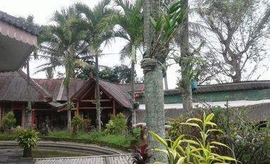 Resto dan pemancingan dengan view sawah di dekat Wisata Candi Borobudur Magelang