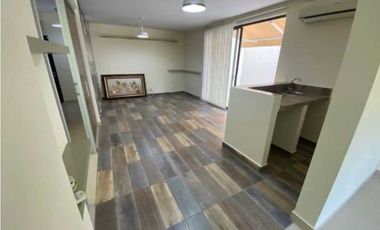 SE VENDE O SE ALQUILA CASA EN RIVER VALLEY