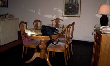 Chalet con oficina y depto independiente
