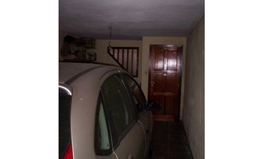 Chalet con oficina y depto independiente