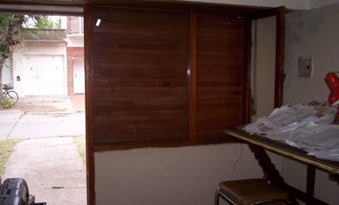 Chalet con oficina y depto independiente
