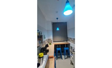 HERMOSA OFICINA EN VENTA Via transistmica >>100mt2<<JR