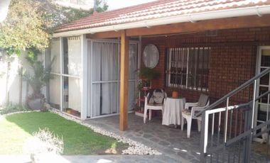 IMPECABLE CHALET EN ZONA RESIDENCIAL