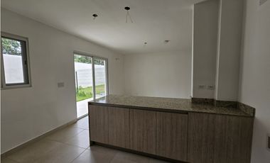 Venta de casa en Villa Sur - Town Home, Costa Sur