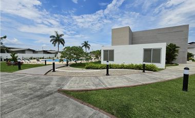 Venta de casa en Villa Sur - Town Home, Costa Sur