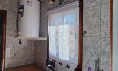 Venta  casa con 4 dormitorios garage y 2 locales
