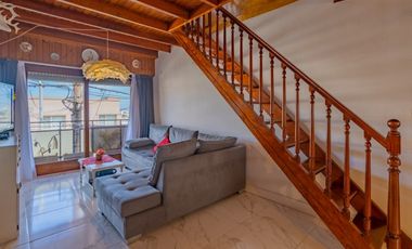 Venta  casa con 4 dormitorios garage y 2 locales