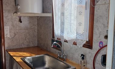 Venta  casa con 4 dormitorios garage y 2 locales