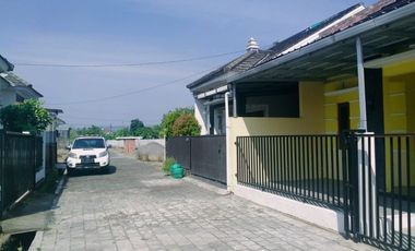 Promo Akhir tahun Rumah Cantik Lokasi Strategis Hanya 400 Jutaan