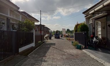 Promo Akhir tahun Rumah Cantik Lokasi Strategis Hanya 400 Jutaan