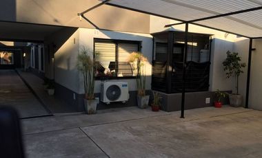 Departamento Tipo Casa en venta en Remedios de Escalada Este