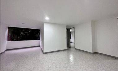 Apartamento en venta La Floresta, Medellín , Remodelado