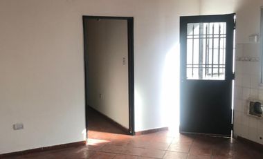 ALQUILER - PH 3 AMBIENTES CON PATIO - VILLA  MADERO - SIN EXPENSAS