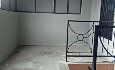 Rumah bagus dan baru renov di jatihandap dekat arcamanik