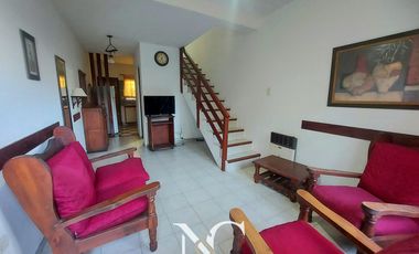 Casa en venta en Costa del Este, frente al mar