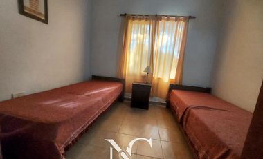 Casa en venta en Costa del Este, frente al mar