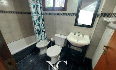 Casa en venta en Costa del Este, frente al mar