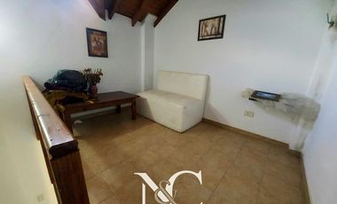 Casa en venta en Costa del Este, frente al mar