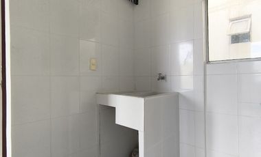 apartamento en arriendo en prados del este. Cod A19387