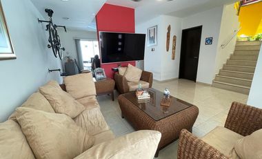 CASA EN RENTA de 4 RECAMARAS EN RIVIERA VERACRUZANA LOMAS RESIDENCIAL