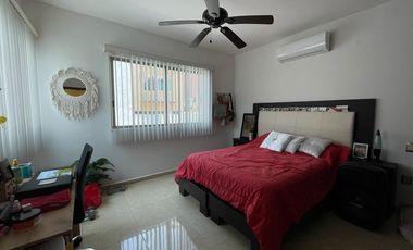CASA EN RENTA de 4 RECAMARAS EN RIVIERA VERACRUZANA LOMAS RESIDENCIAL
