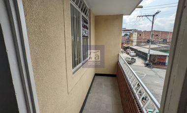 COD. 5372 - SE ARRIENDA APARTAMENTO - BARRIO:  SANTA ANA