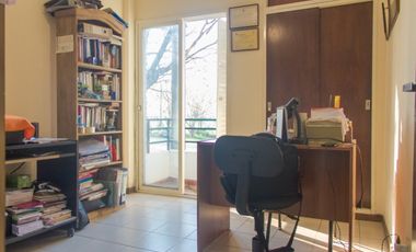 VENTA DEPARTAMENTO FRENTE AL RIO 3 DORMITORIOS