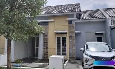 Di Sewakan Rumah Murah di Puri Surya Jaya Valencia Siap Huni