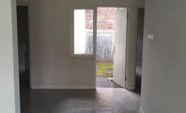 Di Sewakan Rumah Murah di Puri Surya Jaya Valencia Siap Huni