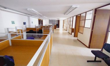 oficina en arriendo en centro. Cod A1023105