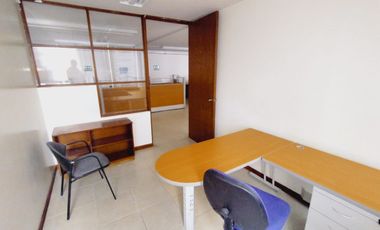 oficina en arriendo en centro. Cod A1023105