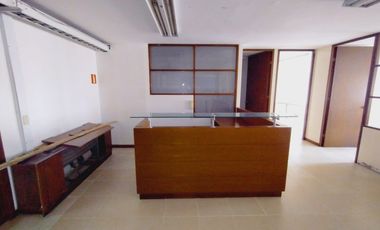 oficina en arriendo en centro. Cod A1023105