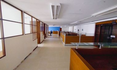 oficina en arriendo en centro. Cod A1023105