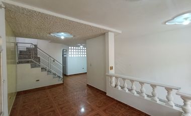casa en venta en villa antigua. Cod V32001