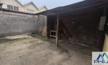 Casa En Venta C/ Estacionamiento En Centro De Lampa