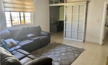 SE VENDE HERMOSA Y AMPLIA CASA EN RAINFOREST VILLAS $470,000