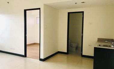 1BR RENT TO OWN CONDO IN QUEZON CITY THE CAPITAL TOWERS NEAR ST LUKES NATIONAL CHILDRENS HOSPITAL Q AVE ARANETA AVE
