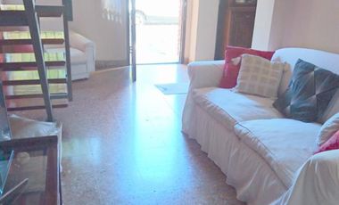 Hermoso Chalet de 6 + Amb con Depto de 3 Amb en El Fondo. con Coch Para 2 Autos